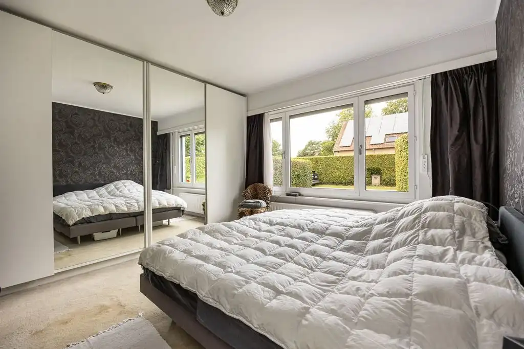 Te vernieuwen gelijkvloerse woning foto 9