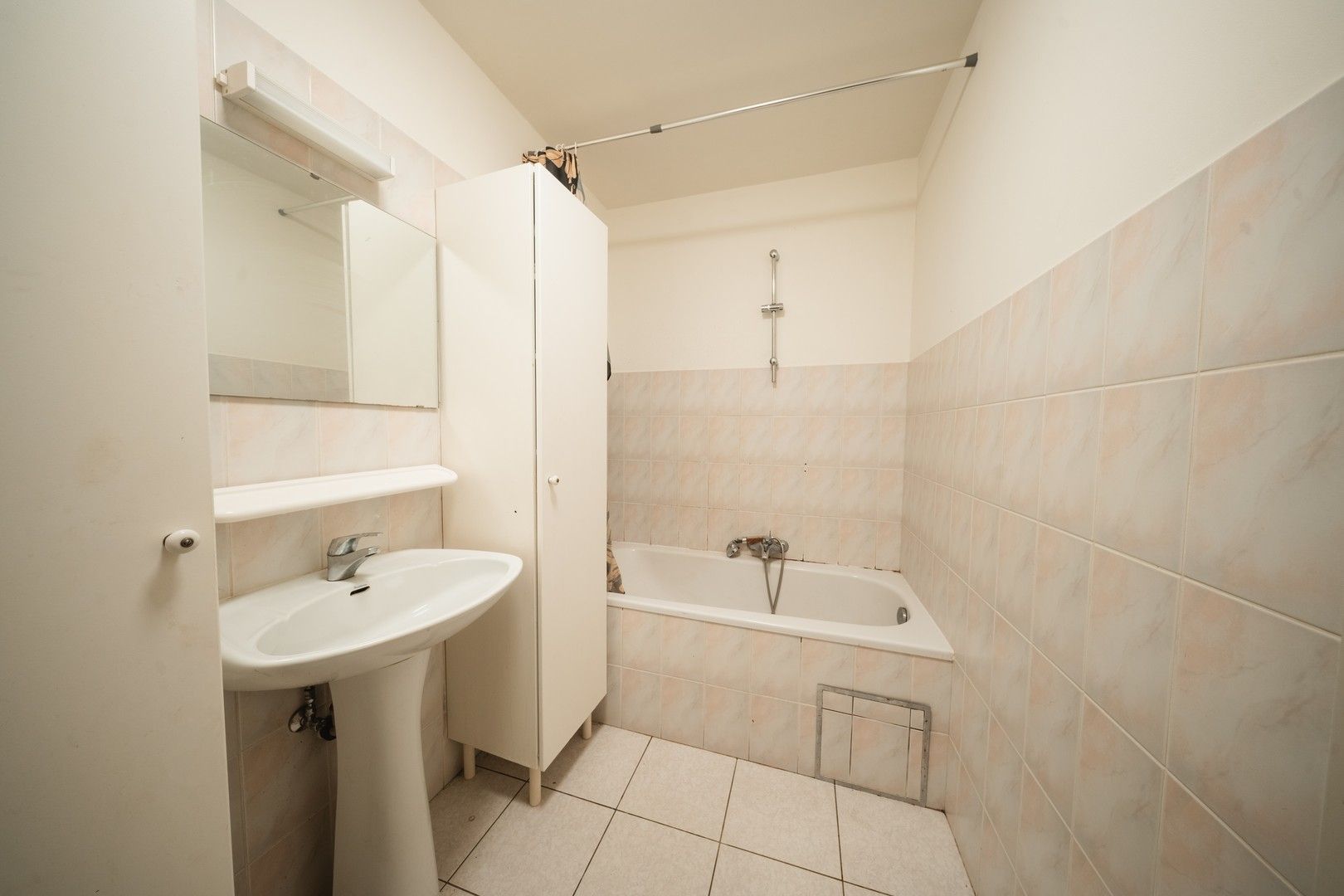 1-kamerappartement met terras in hartje van Bornem. foto 13