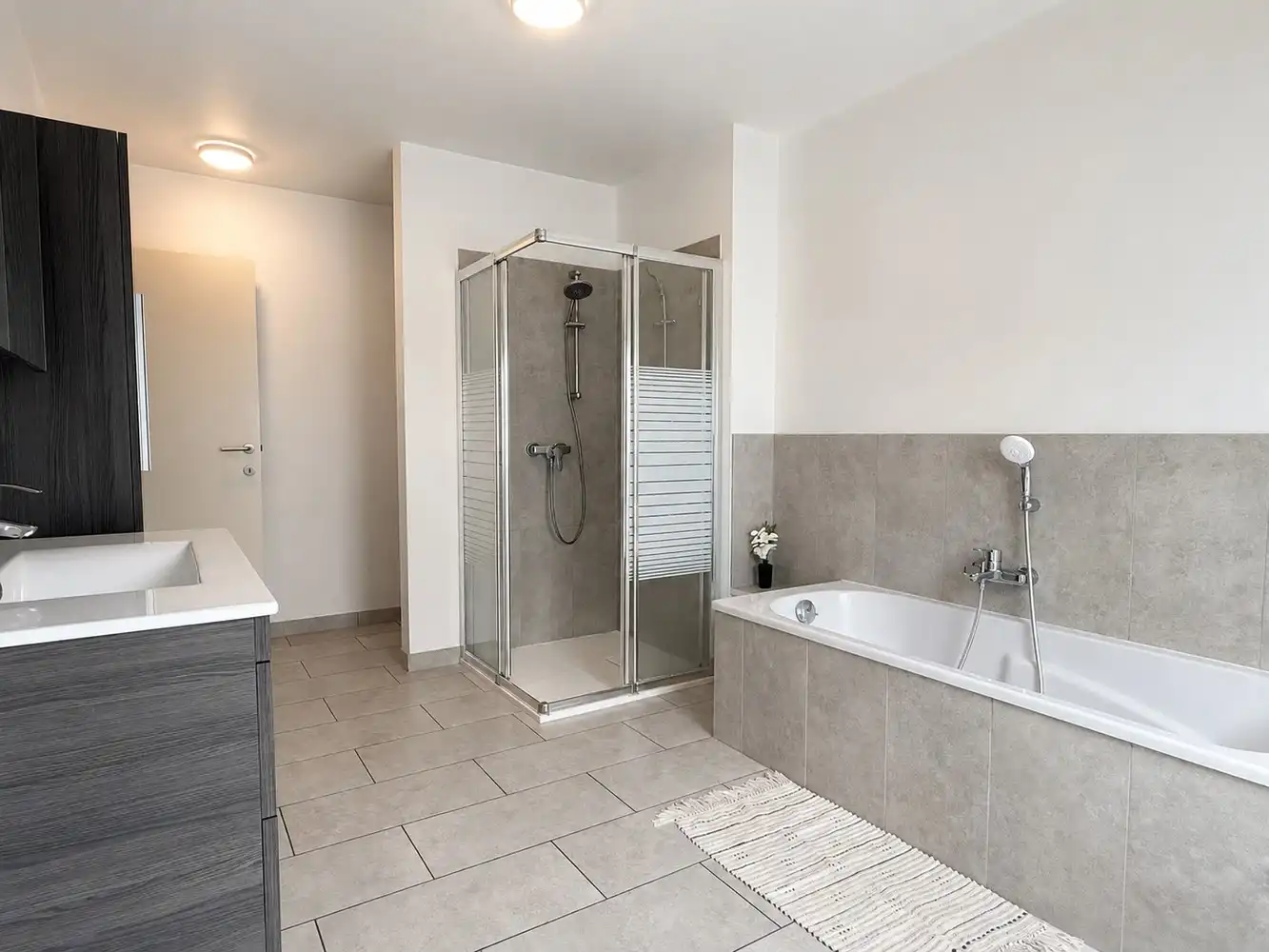 Recente, energiezuinige woning met 3 slaapkamers én grote tuin foto 6