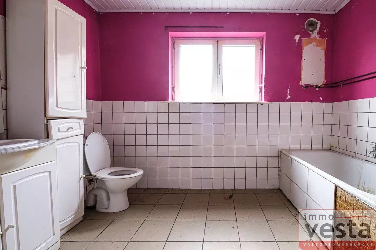 Te renoveren woning foto 13