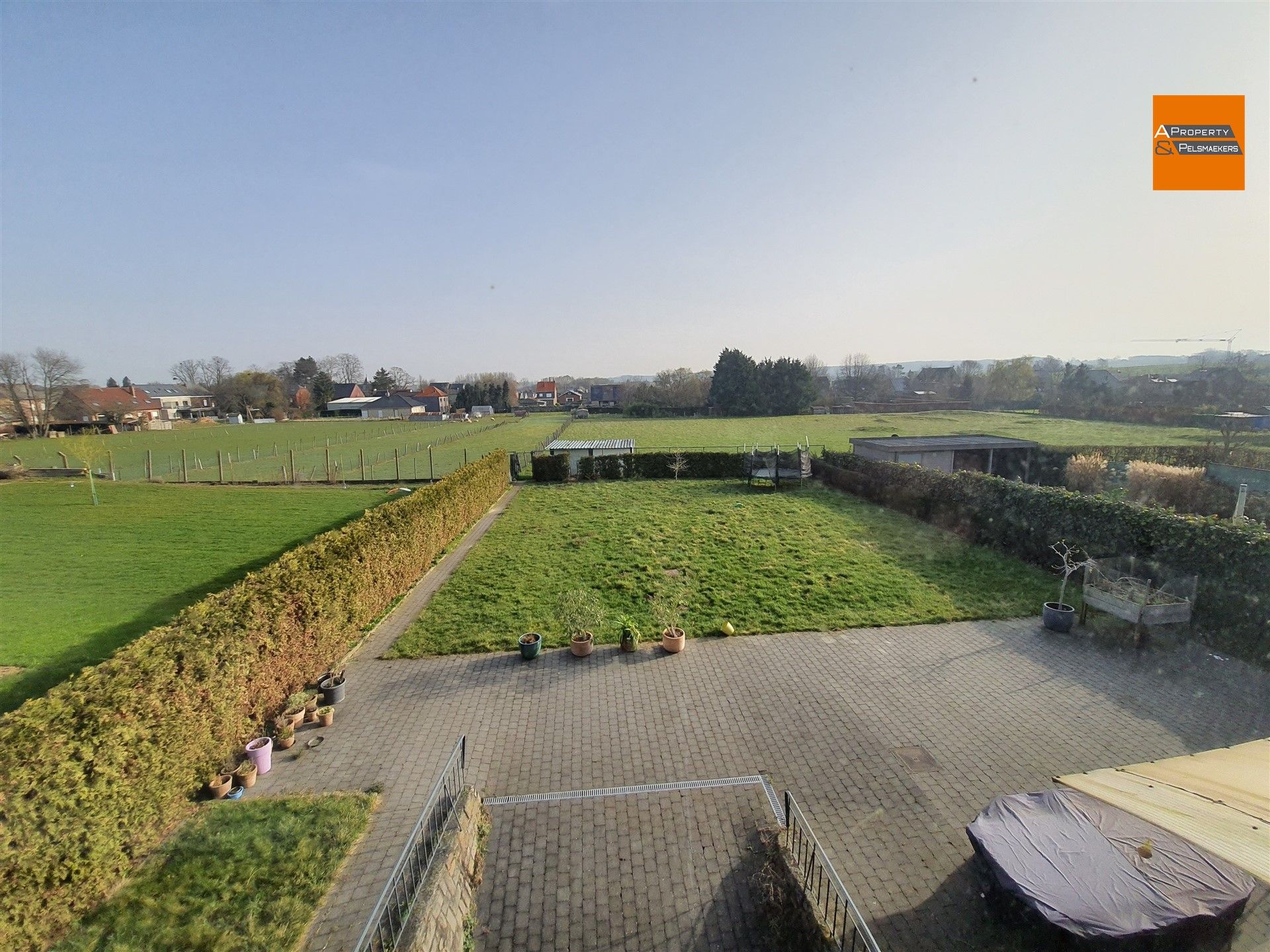 Gerenoveerde Villa met 6 slaapkamers foto 12