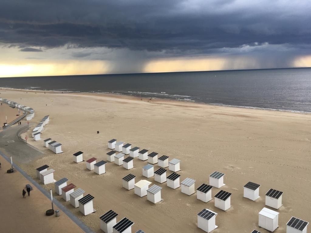 Nieuwbouwproject Bel  Air   I te   Oostende  dicht bij het Strand (lateraal zeezicht).     Terrasresidentie  gekenmerkt door  z'n mooie architectuur.     3de  v foto 11