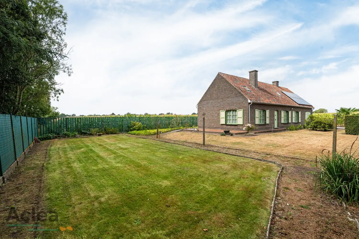 Te renoveren open bebouwing met landelijke ligging foto 39