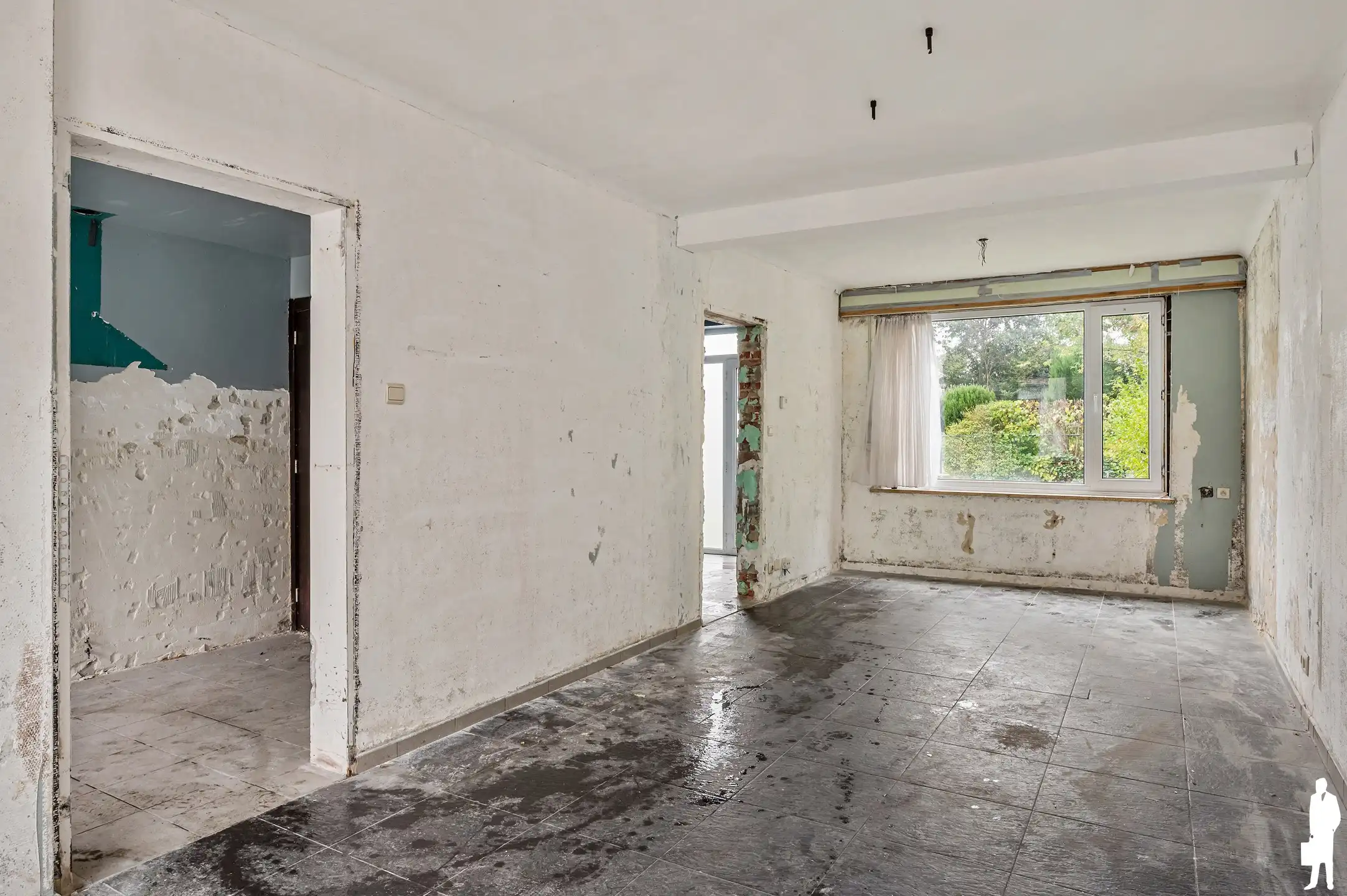 Te renoveren woning met 4 slaapkamers, tuin en bijgebouw in Kalmthout foto 8