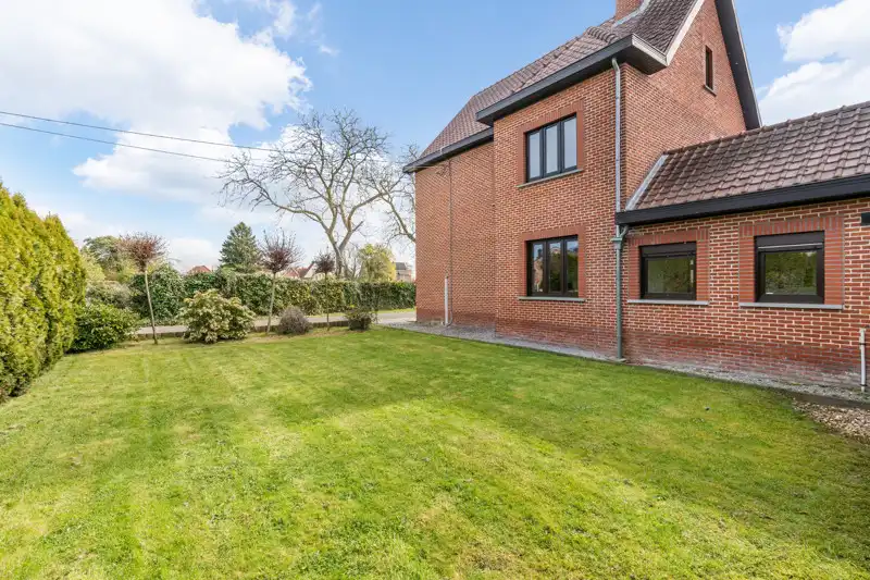 Uniek gelegen gezinswoning met bijgebouw op 8are foto 42