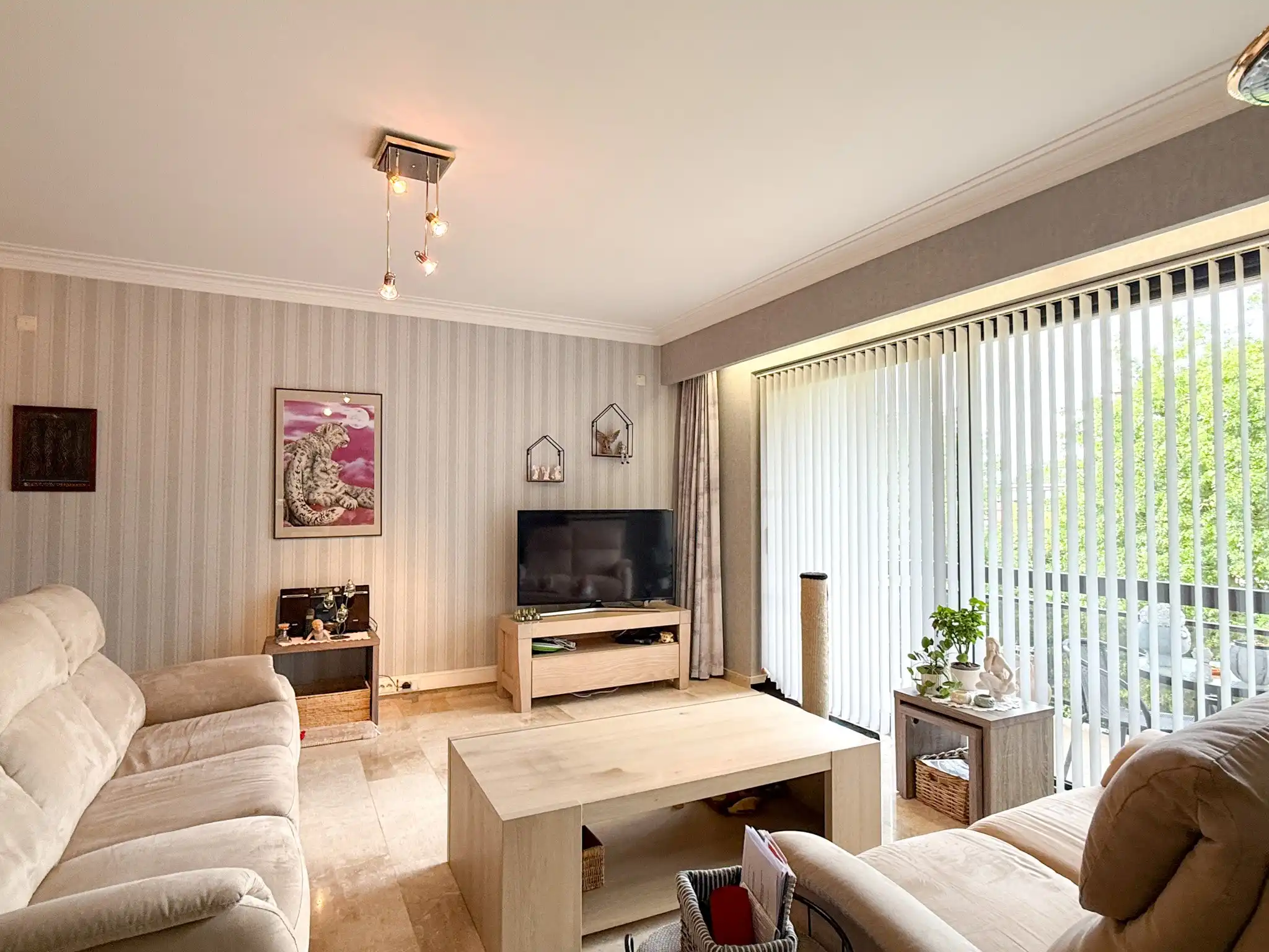 Appartement met twee slaapkamers, twee terrassen en garage in het hartje van Beveren foto 3