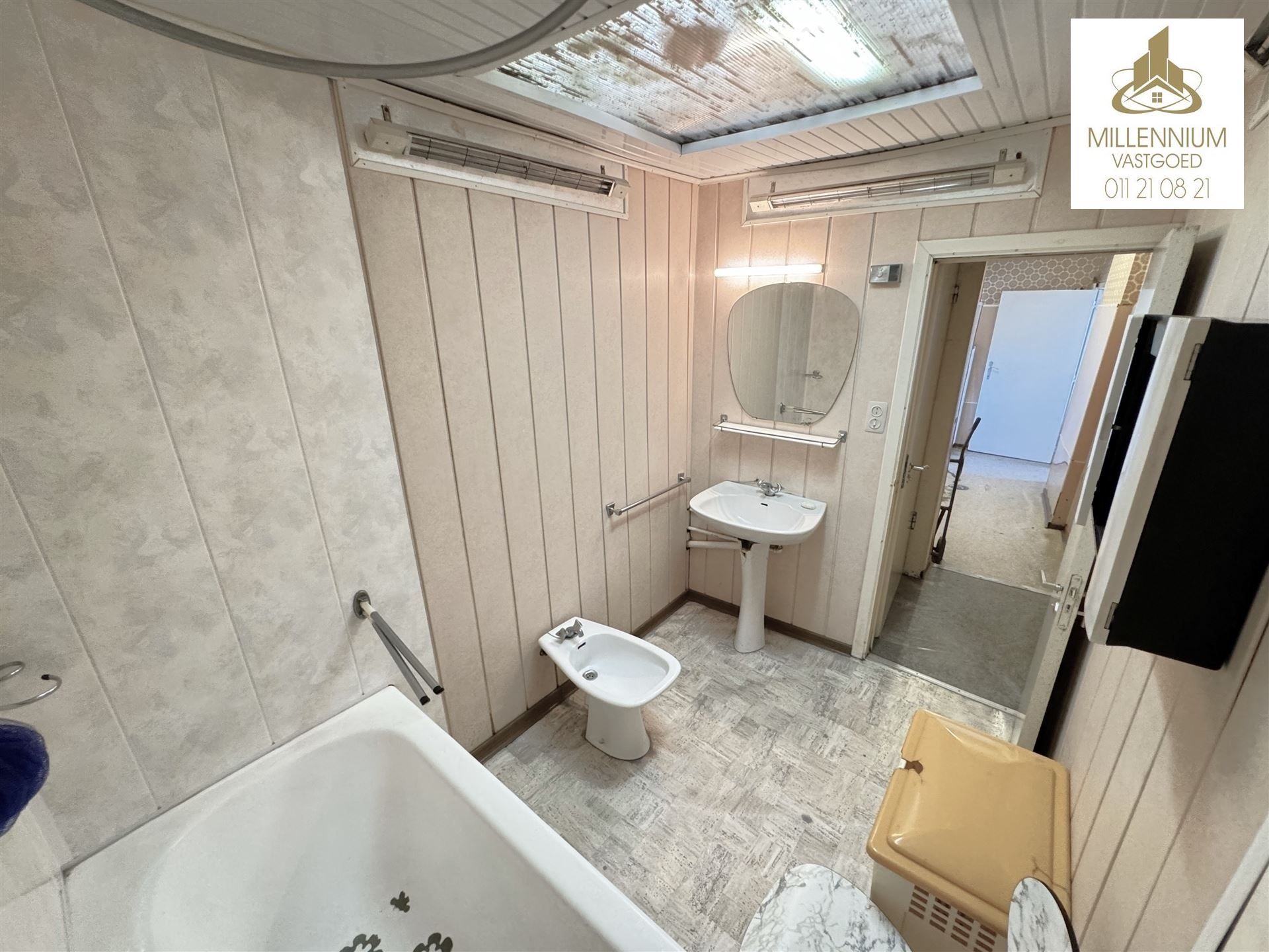 Ruime 5-Slaapkamerwoning te Bilzen 10a 13ca foto 18