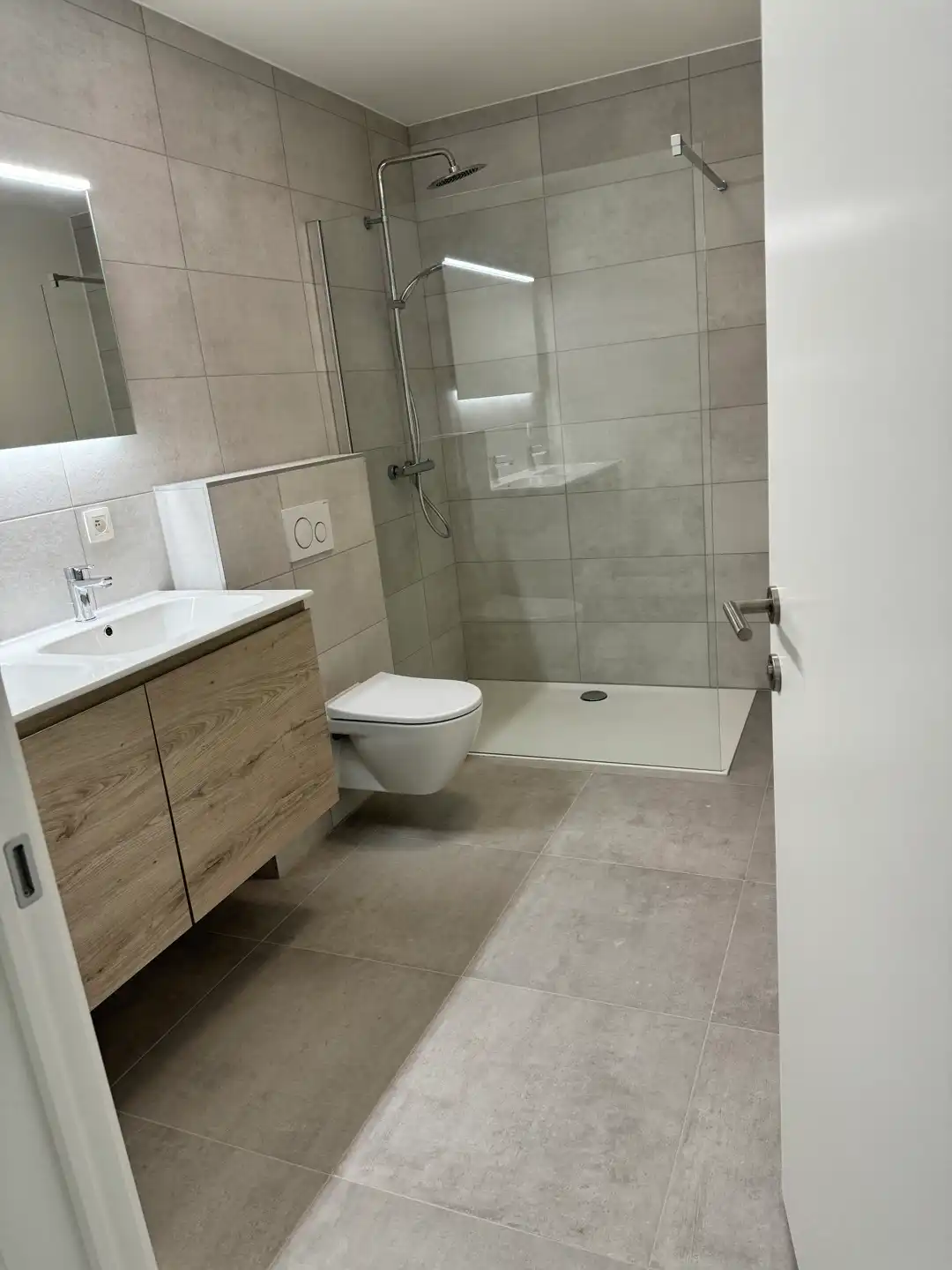 Appartement te huur foto 8