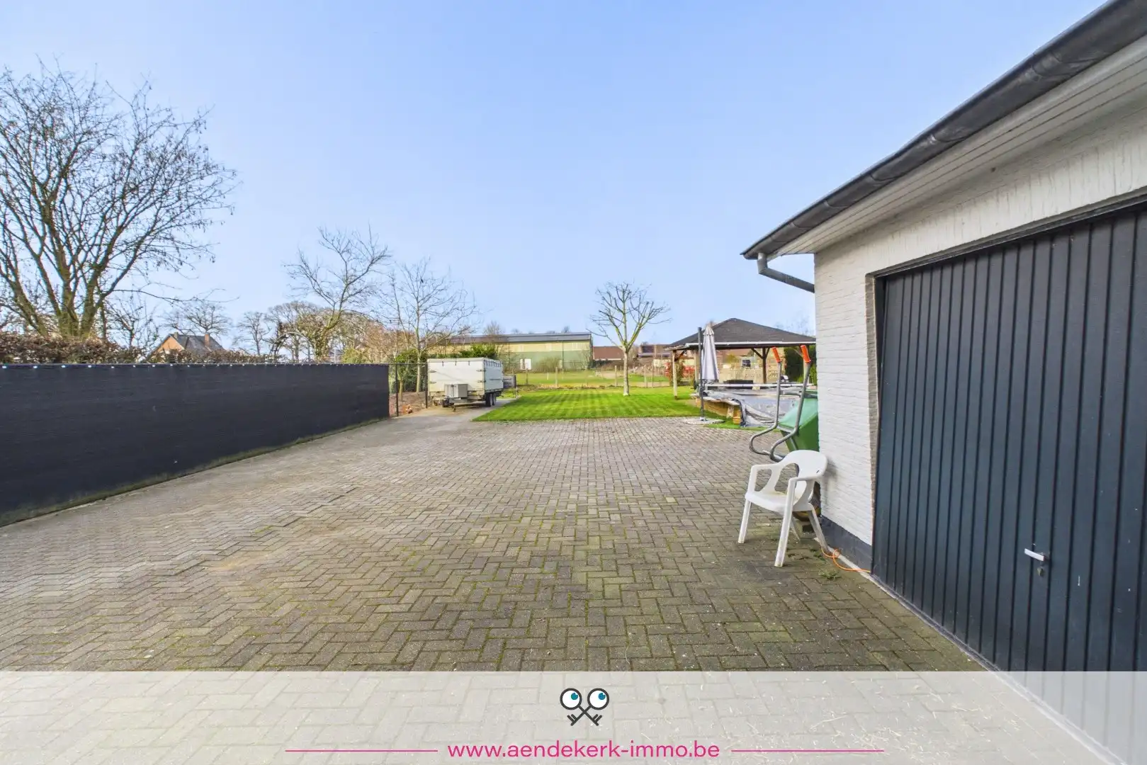 Ruime gezinswoning met 6 slaapkamers en tuin met zwembad in Kessenich foto 37