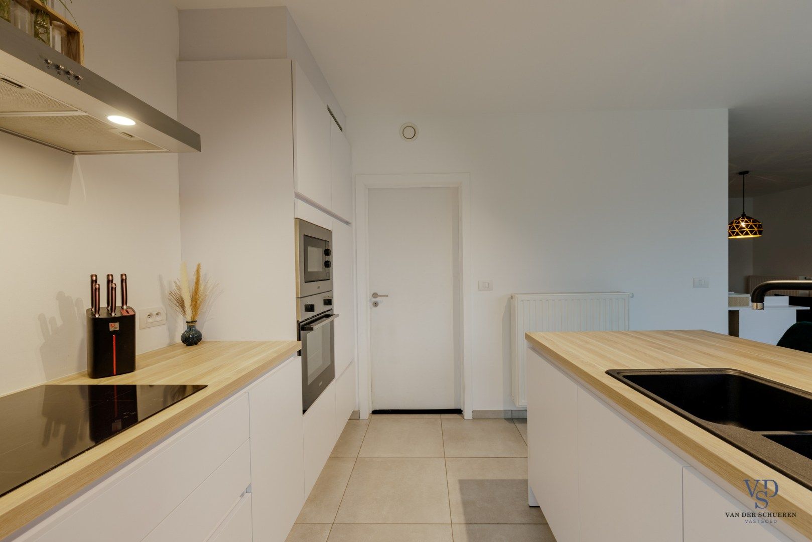 Recente, quasi-nieuwbouwwoning – instapklaar en energiezuinig (BEN) foto 12