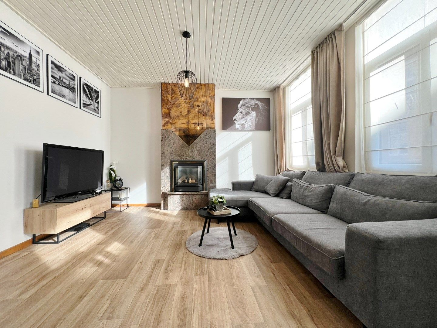 Opbrengsteigendom met duplex-appartement en studio op topligging.  foto 4