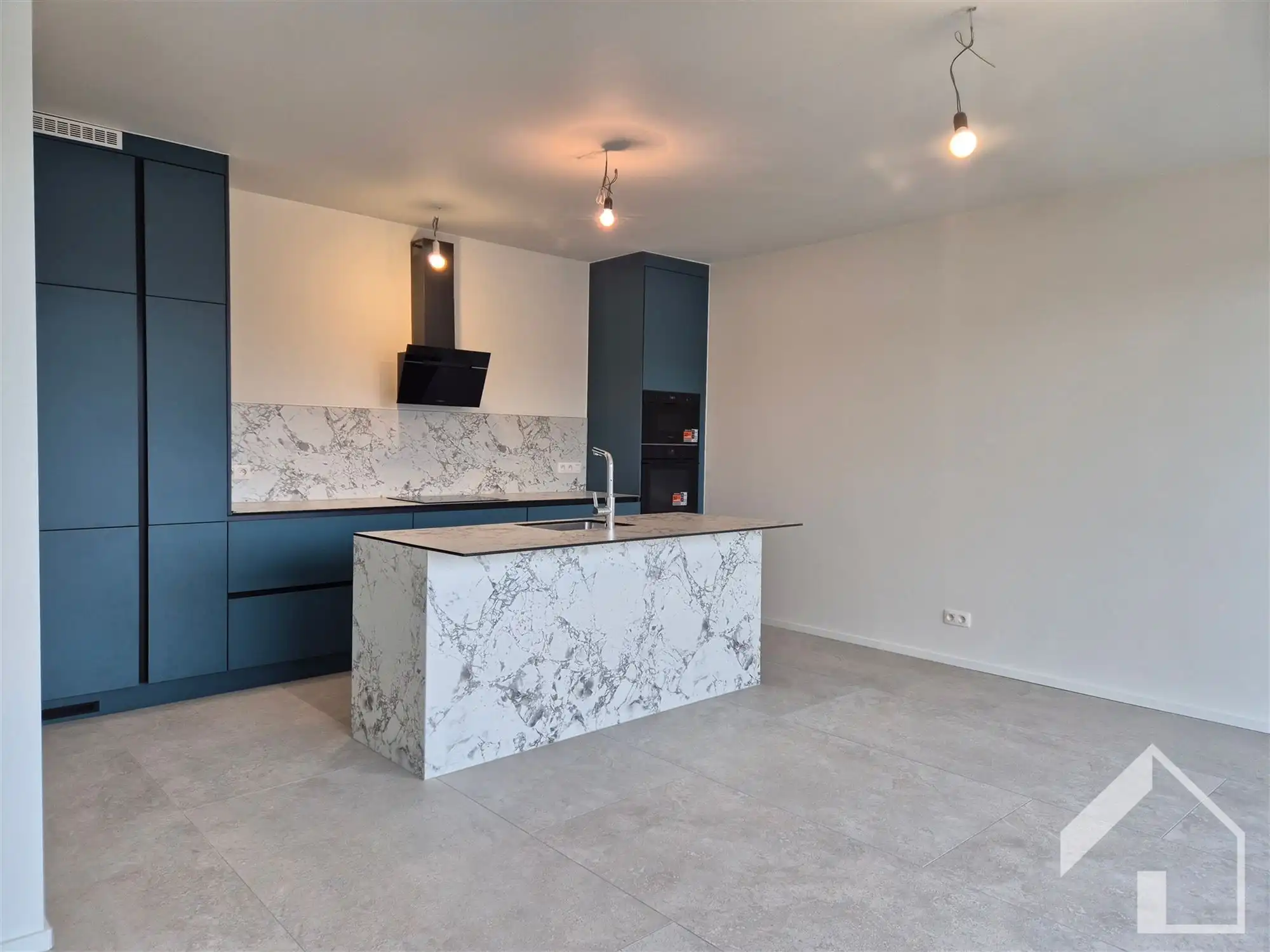 Nieuwbouw appartement op de 2de verdieping met 2 slaapkamers en lift  foto 4