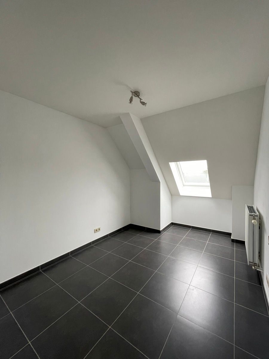 Appartement te huur foto 9