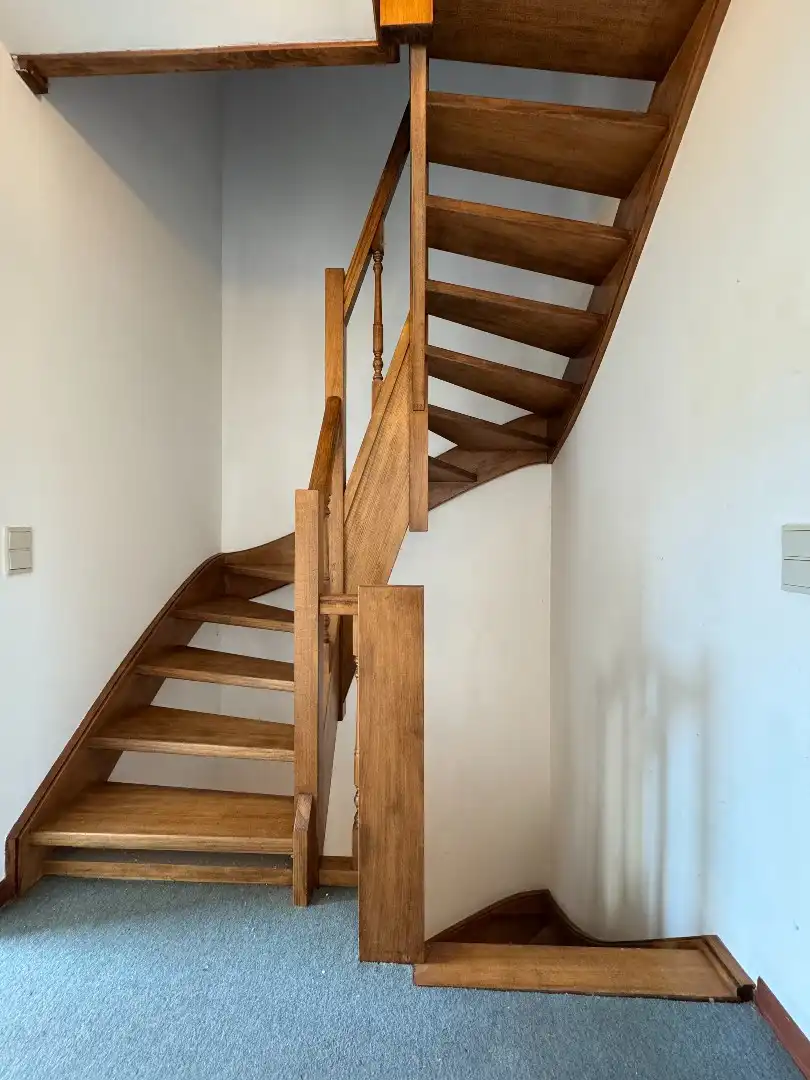 Een ruime 3-gevelwoning met tuin en garage foto 16