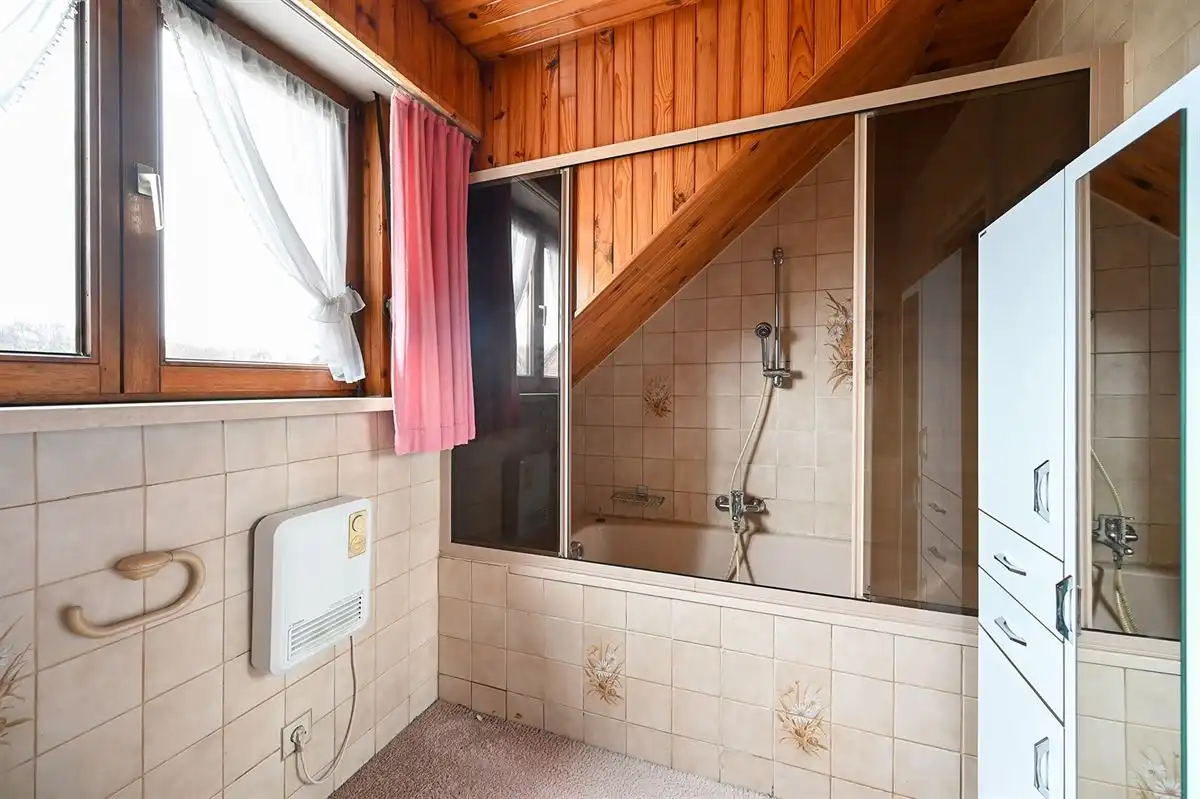 Te moderniseren landhuis op toplocatie foto 16