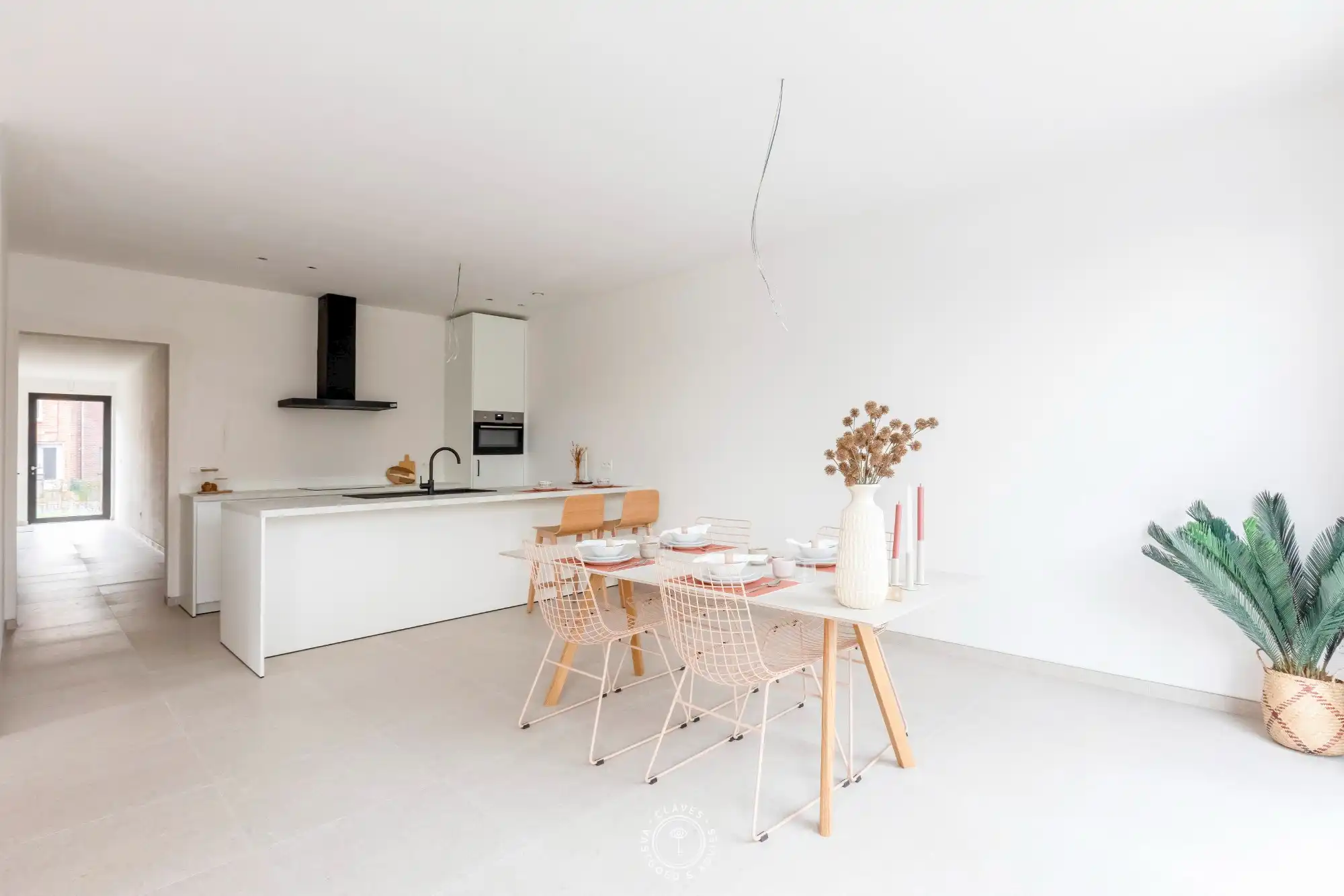 Grandioos gelijkvloers appartement met privatieve tuin foto 9