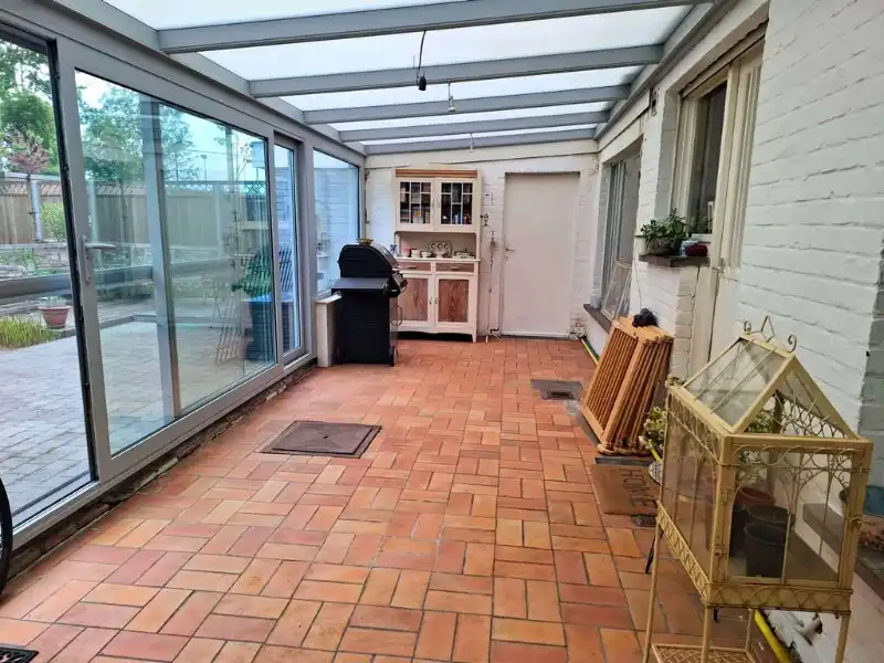 Comfortabele koppelwoning met 3 slaapkamers, GARAGE en TUIN te huur in Lichtervelde foto 12