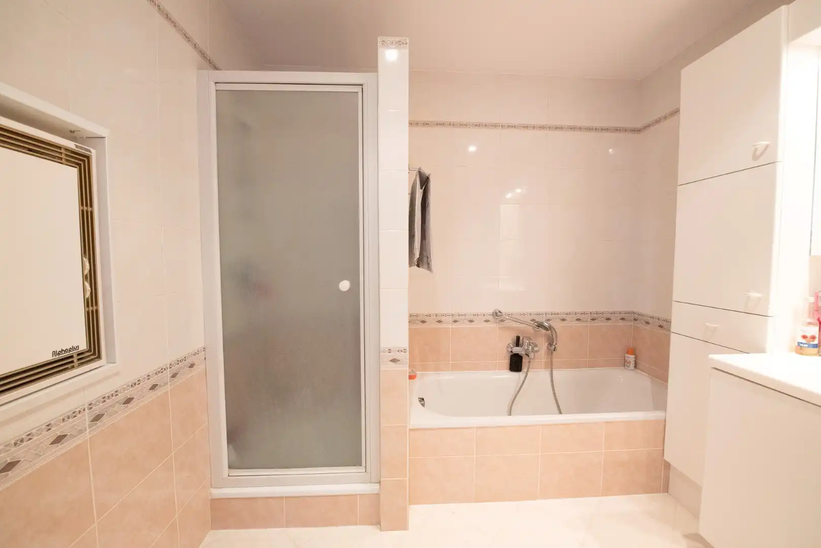 Ruim en verzorgd appartement in het centrum van Zulte! foto 10