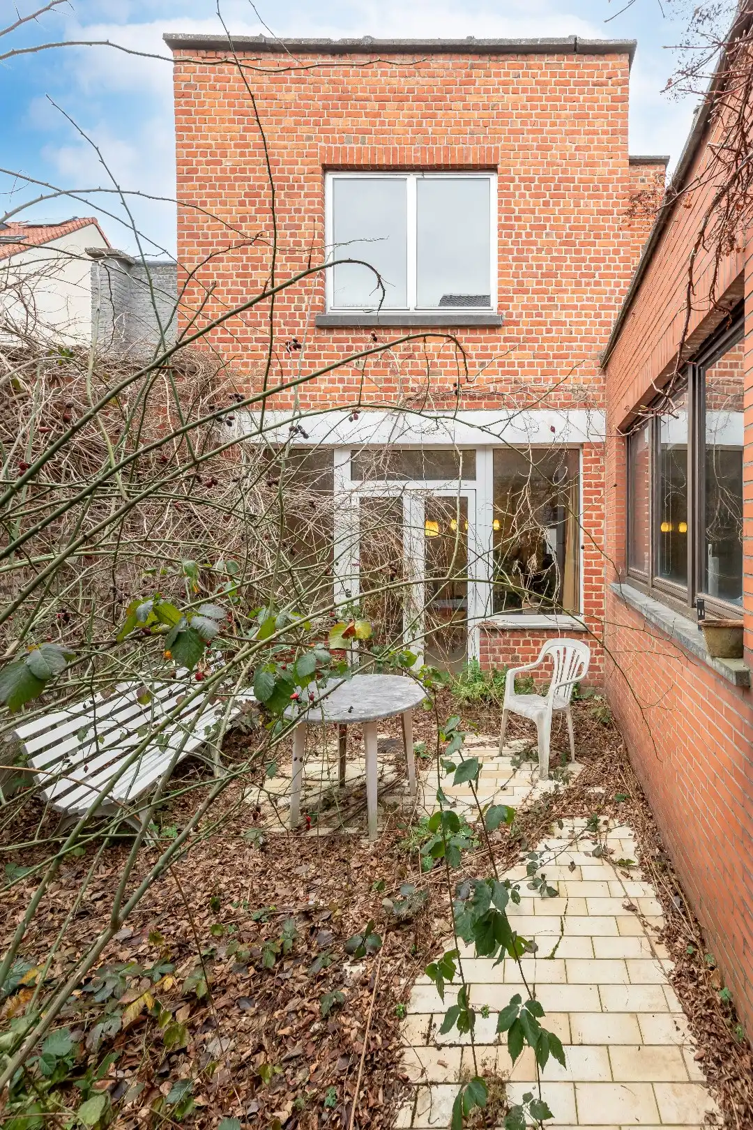 Volledig te renoveren woning op centrumlocatie! foto 6