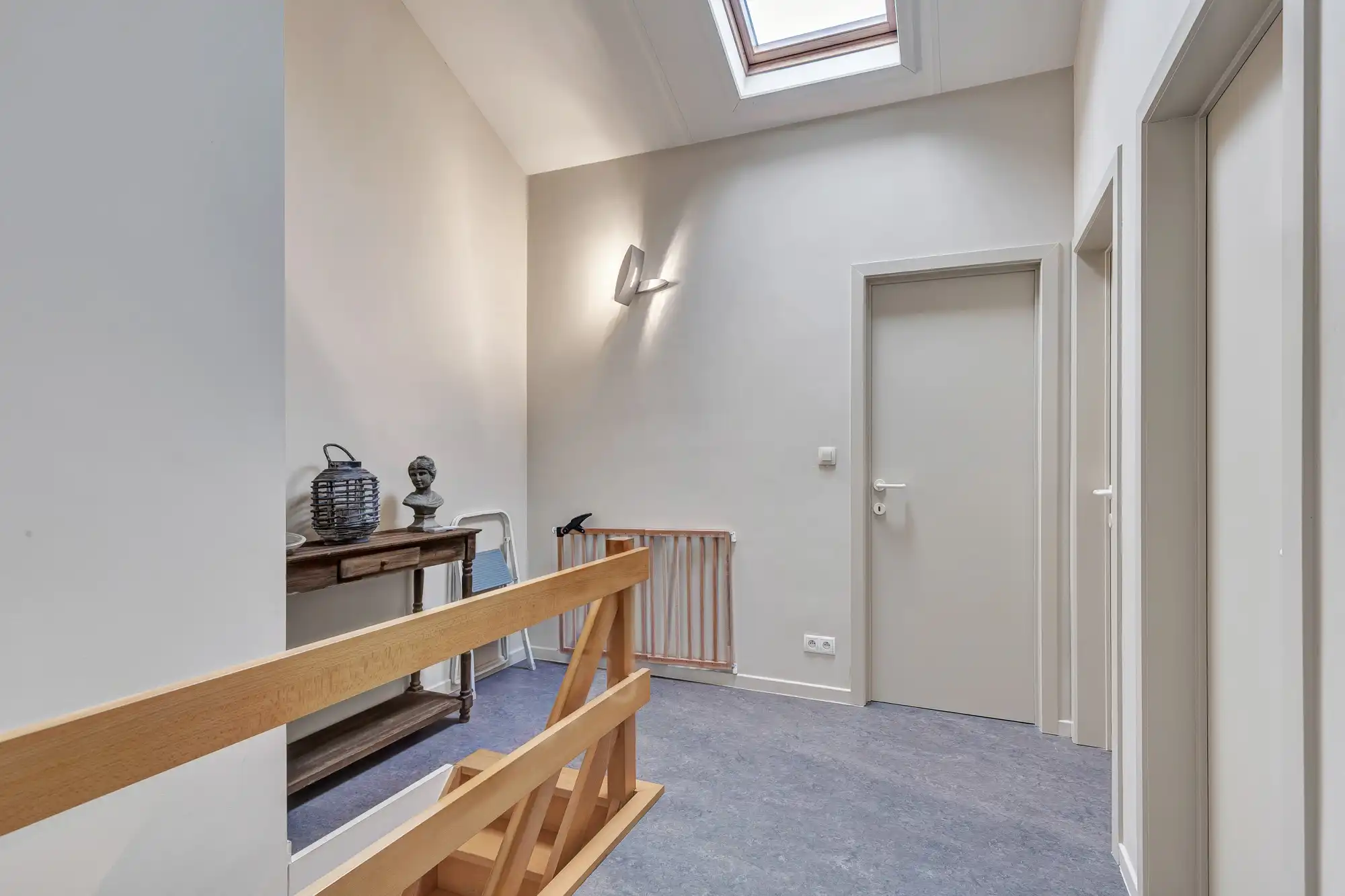 Duplex-dakappartement met 4 slaapkamers en mooi verzicht foto 13