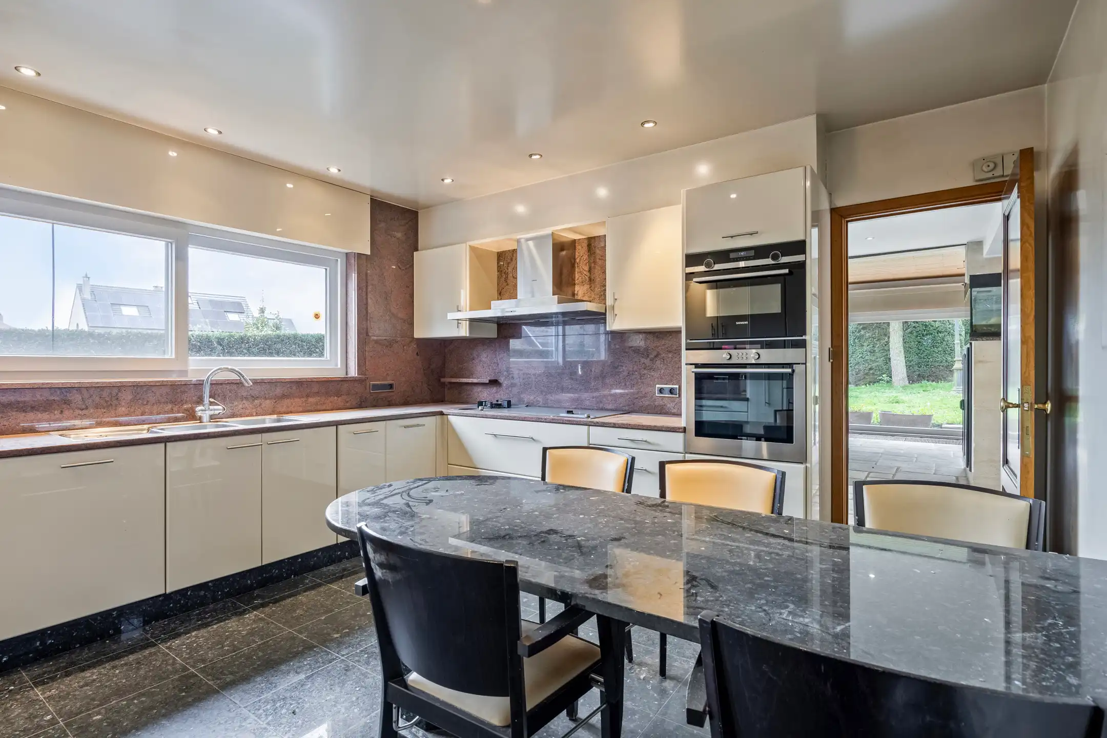 Uizonderlijk pand op een nog uitzonderlijke locatie!  foto 6