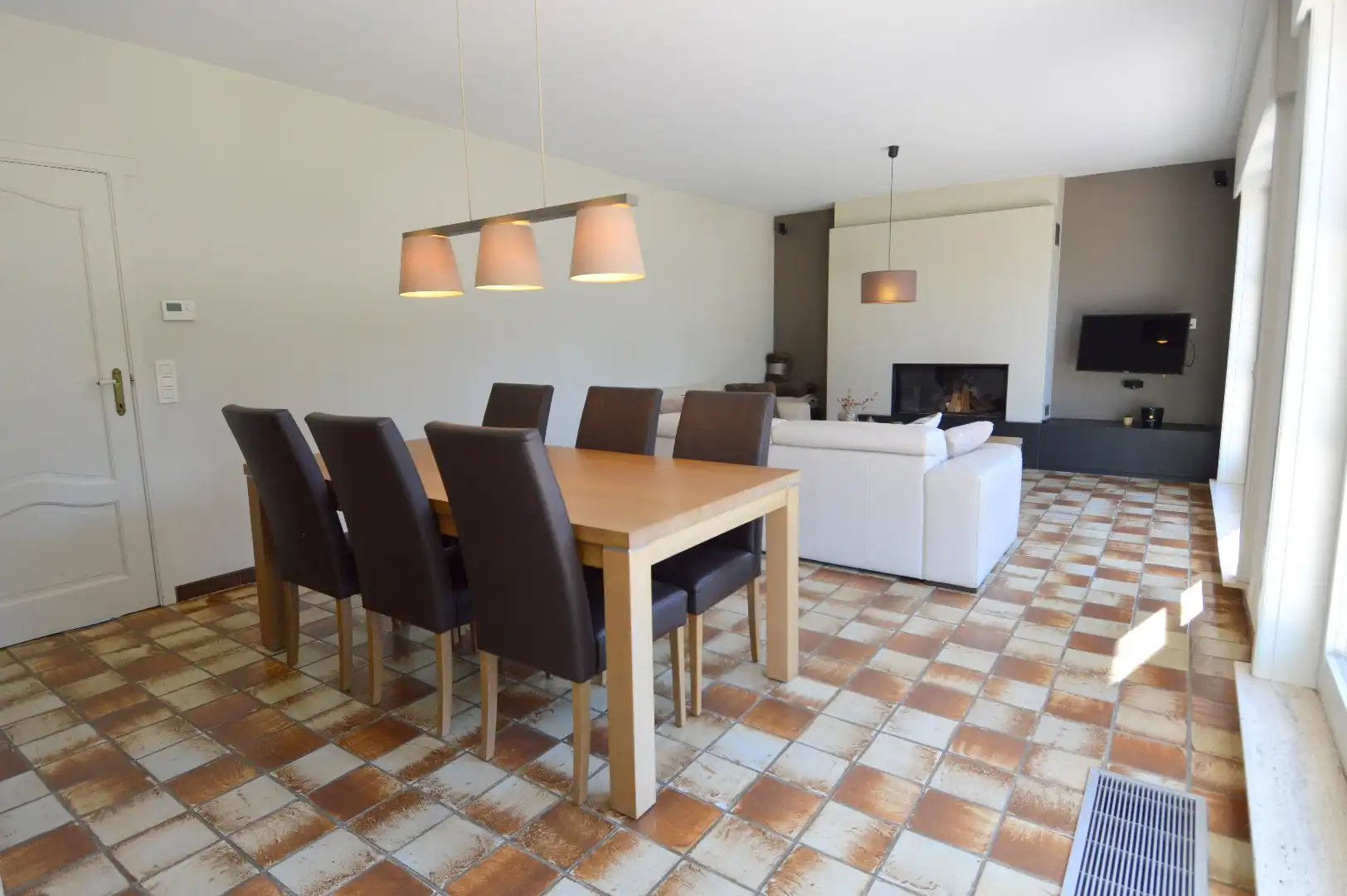Ruime villa met 4 slaapkamers en prachtige zuidwest gerichte tuin te Spiere-Helkijn foto 6