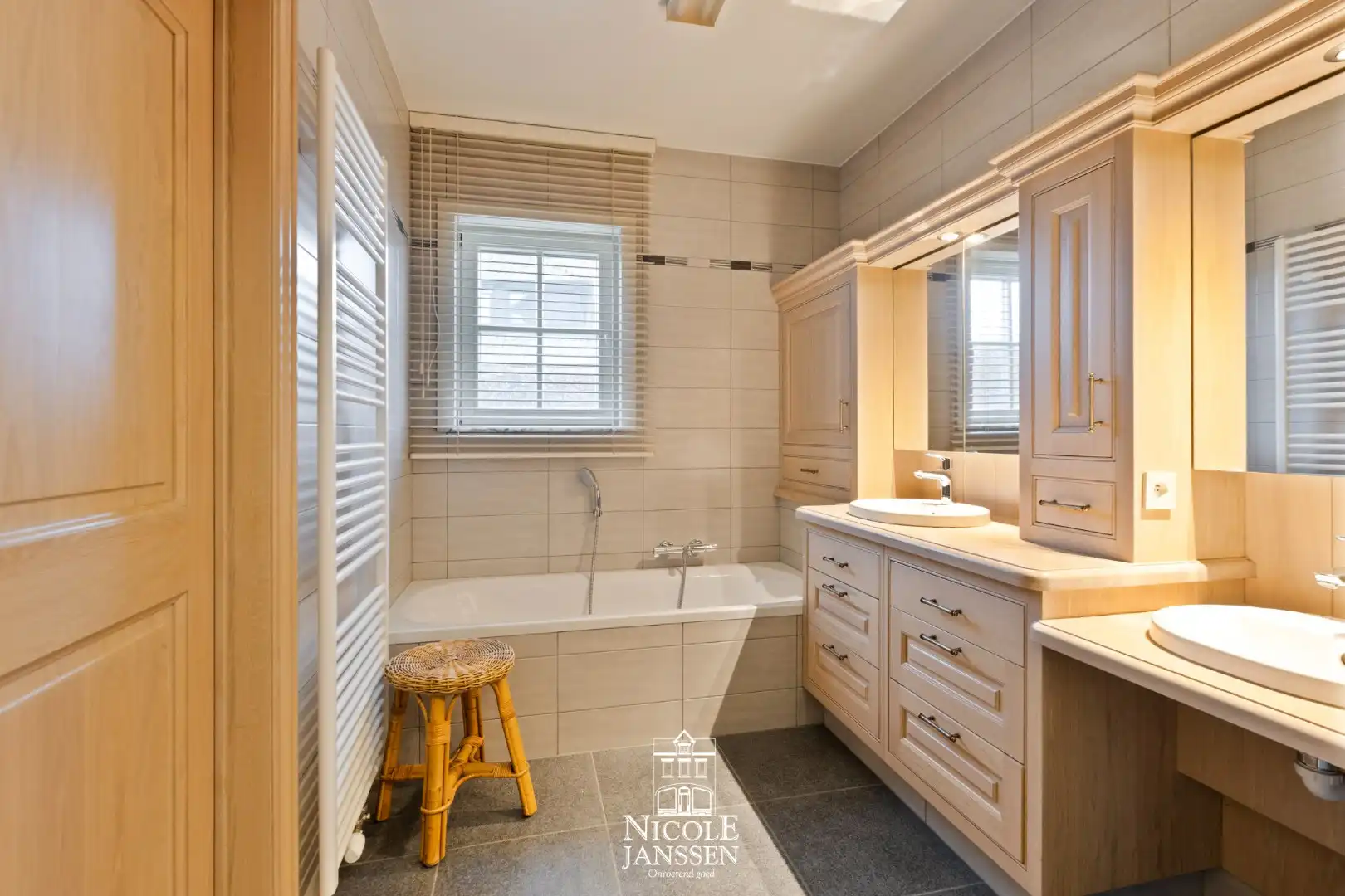 Vrijstaande gezinswoning foto 10