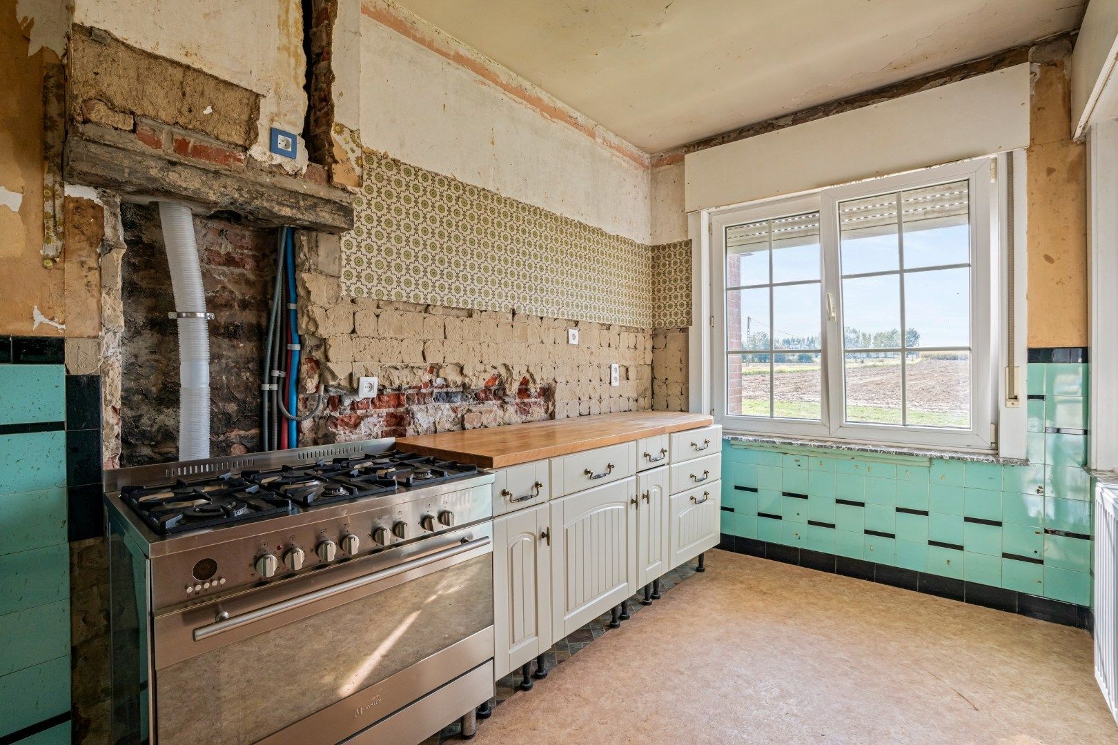 Halfopen woning met garage en fenomenaal uitzicht in Rekkem foto 8