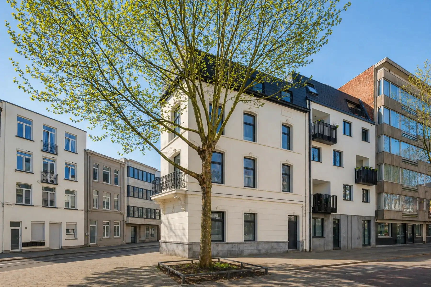 Kwalitatief gerenoveerd appartement op gegeerde locatie! foto 13