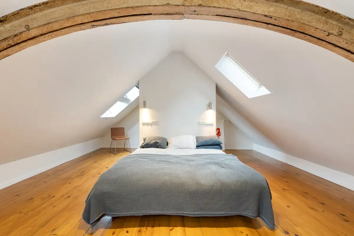 Prachtige loft op unieke locatie in oude Veeartsenschool foto 8
