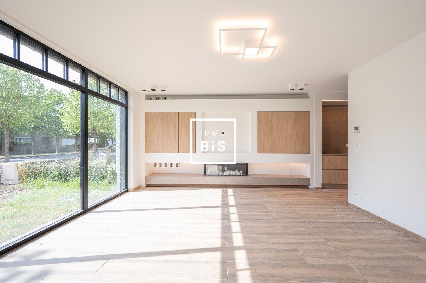 Prachtig afgewerkte hoekwoning, zeer rustig gelegen nabij het centrum foto 3