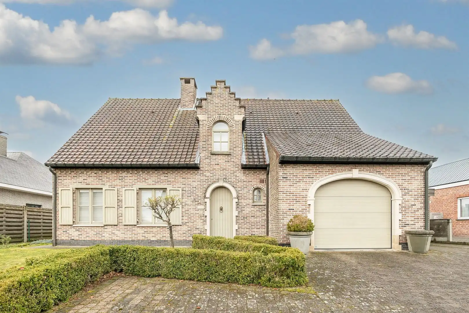 Verzorgde woning met 3 slpk en ruime tuin te Putte foto {{pictureIndex}}
