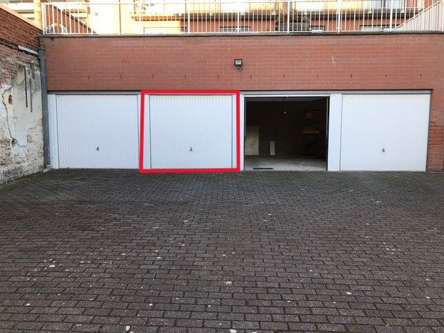 Instapklaar, nieuw geschilderd, ruim 2 slpk appartement foto 24