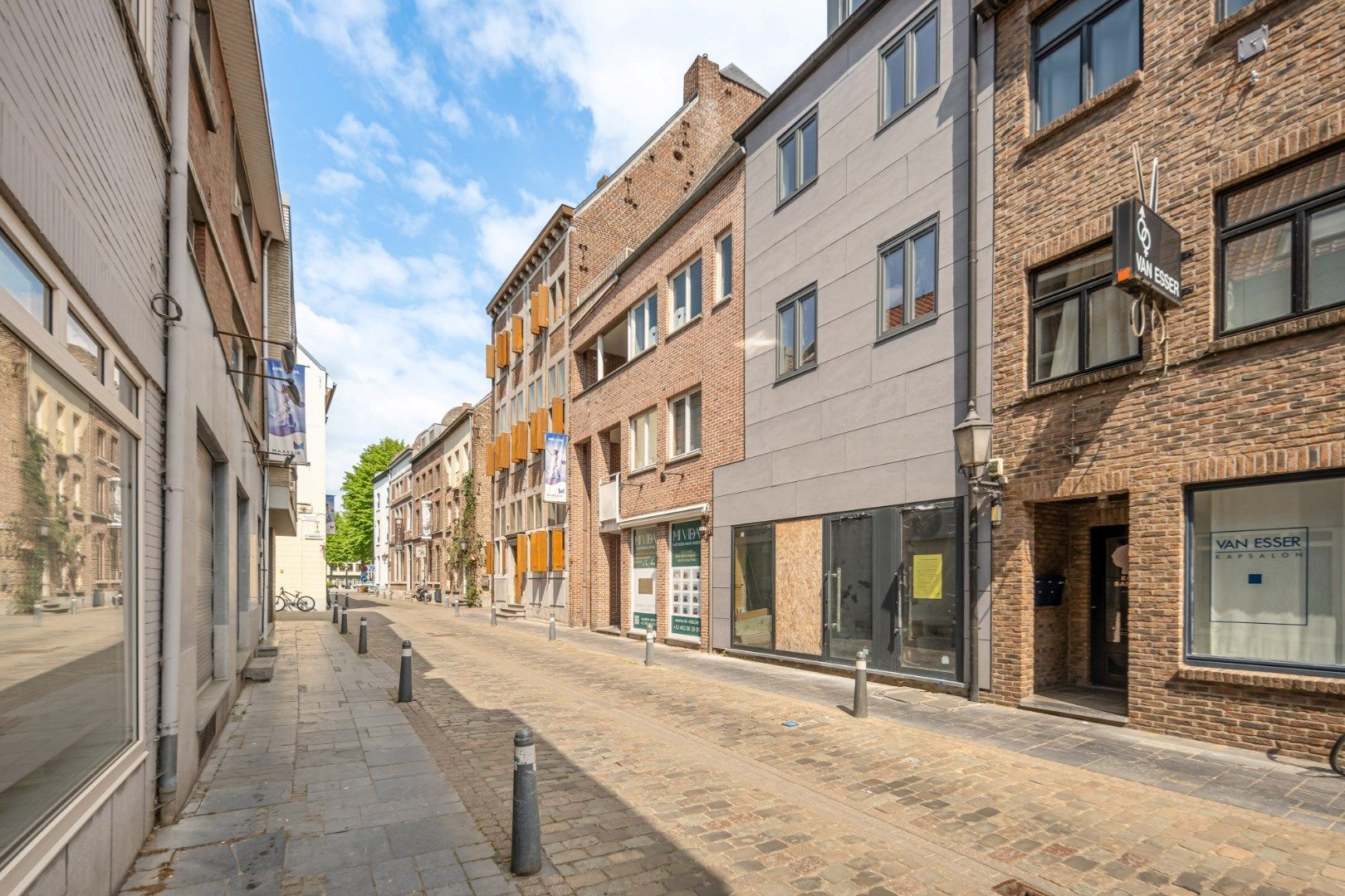 Goed verzorgd, gezellig duplex-appartement in het centrum met 2 slaapkamers, bureelruimte, terras foto 2