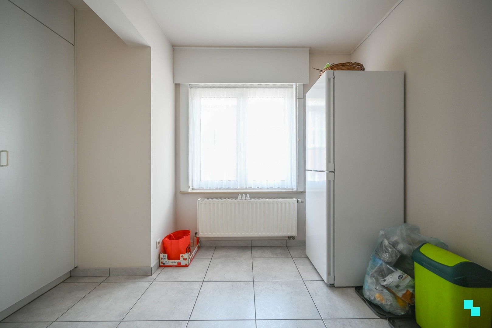 Riant appartement in centrum Oostrozebeke foto 12