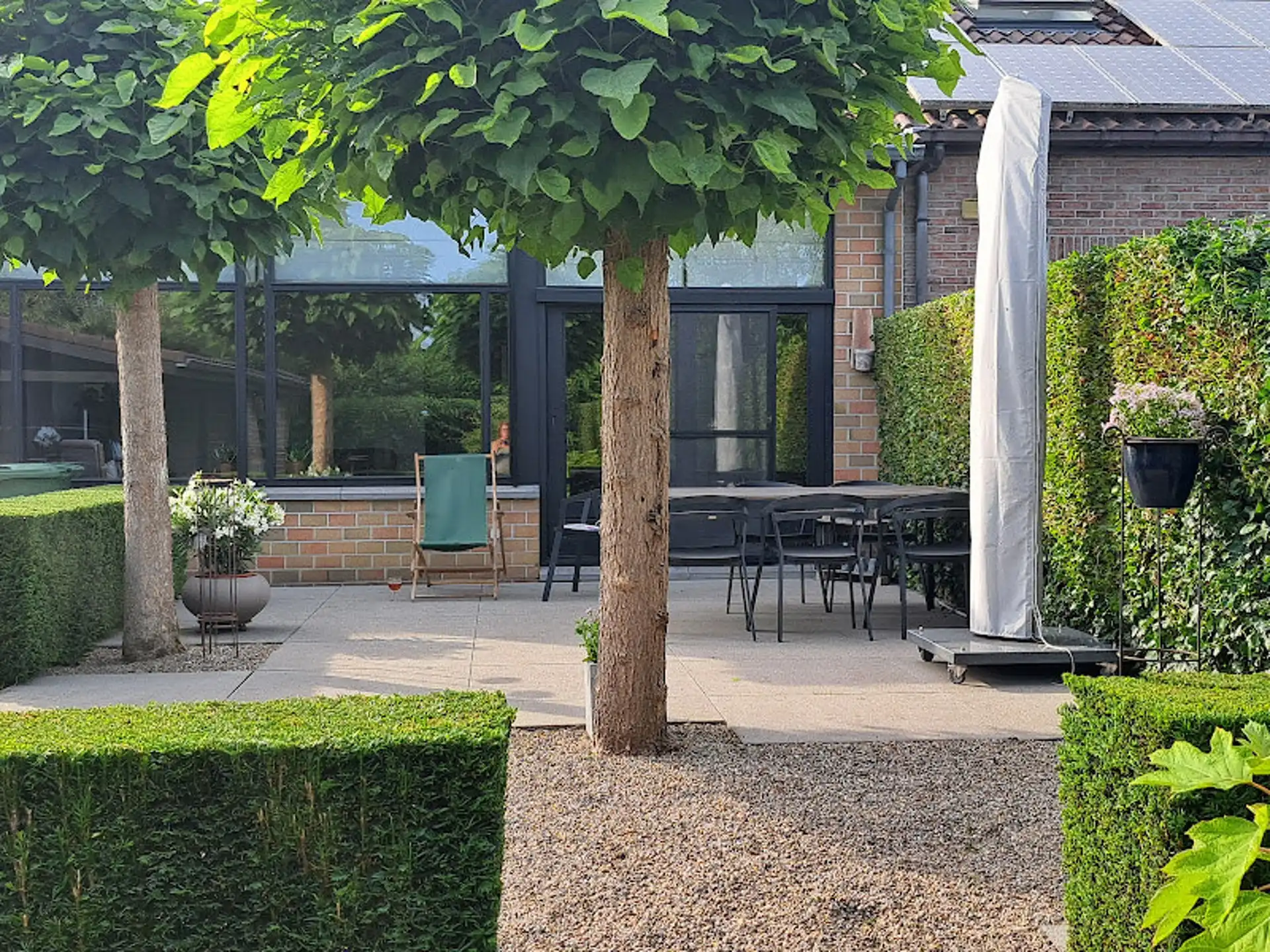 Ruime splitlevel woning, zuidgerichte tuin (ca. 522 m²) foto 34