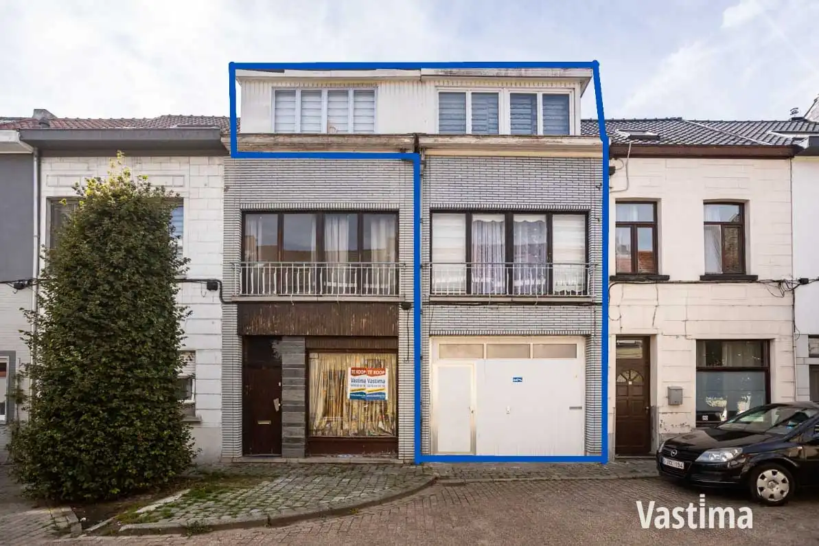 Hoofdfoto van de publicatie: Gezinswoning met loods in Aalst – perfect voor wonen én werken