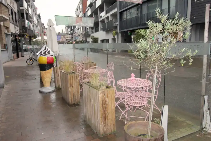 Winkel- of kantoorruimte in centrum Deinze foto 5