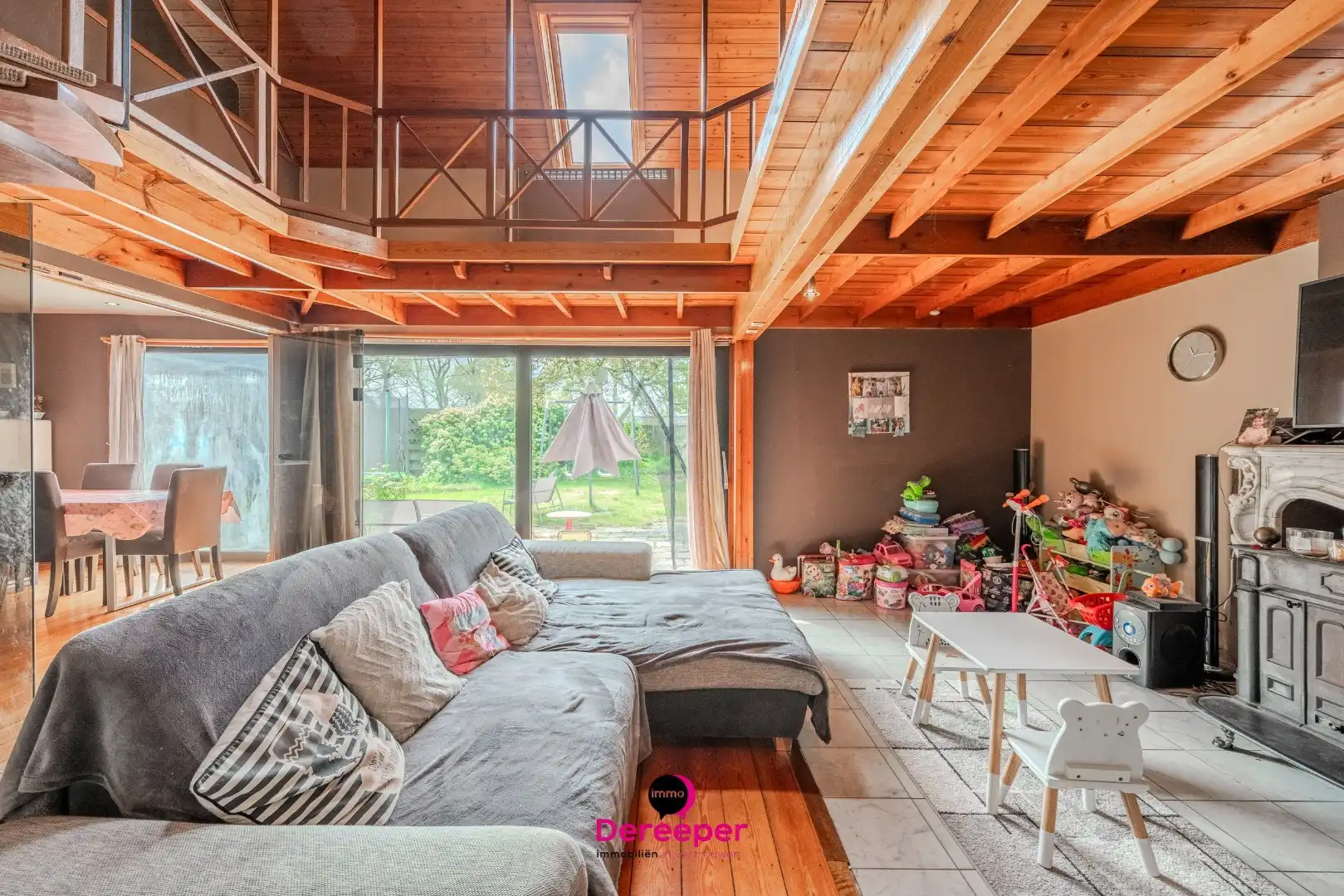 Ruim perceel van 955 m² met twee gekoppelde woningen – perfect voor kangoeroewonen in Gistel foto 2