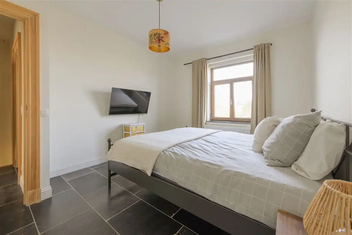 Instapklare woning van 2016 met mooi tuinperceel foto 10