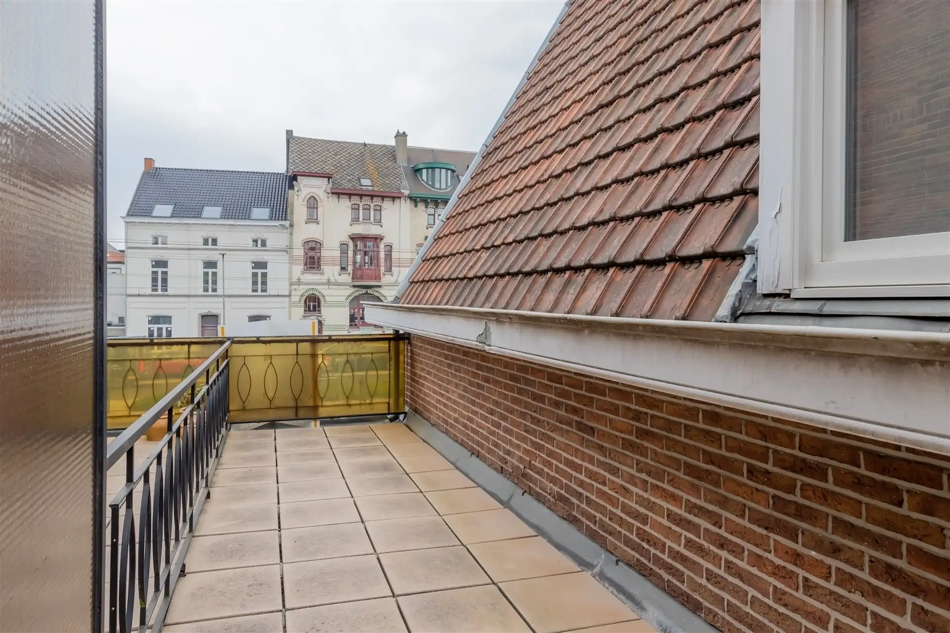 Gunstig gelegen opgeknapt appartement met terras.  foto 19