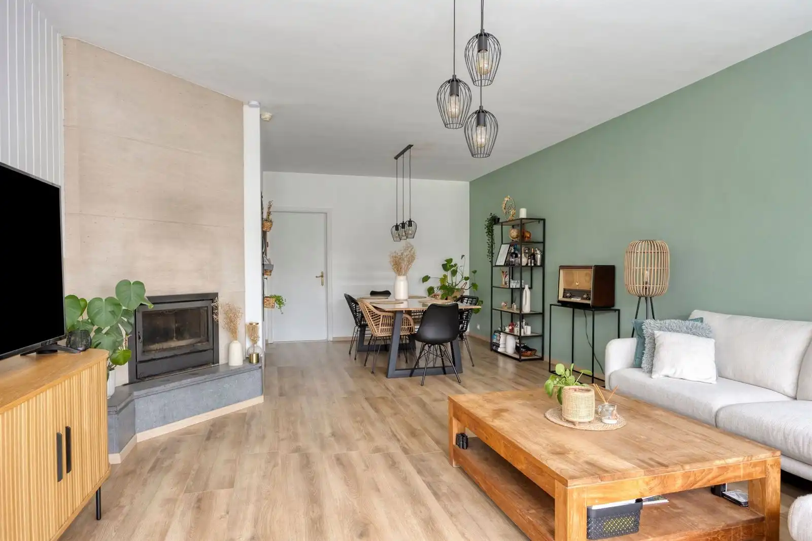 Instapklaar gelijkvloers appartement met 2 slaapkamers, garage en zonnige tuin foto 6