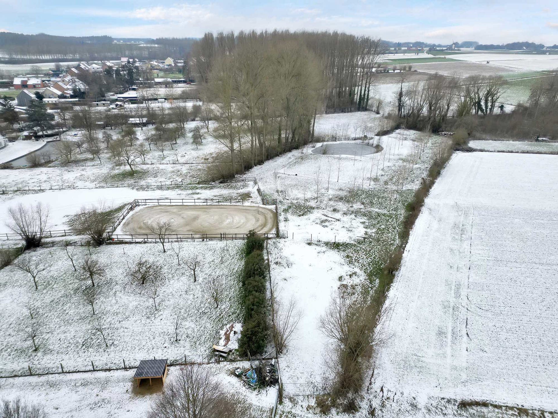 Instapklare woning met paardenaccommodatie te Ninove foto 13