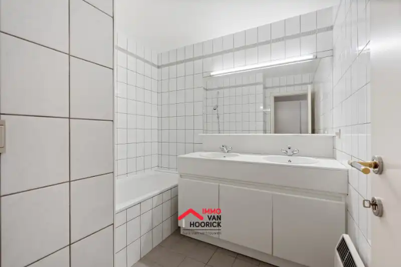 Mooi ruim instapklaar appartement 2 slaapkamers foto 11