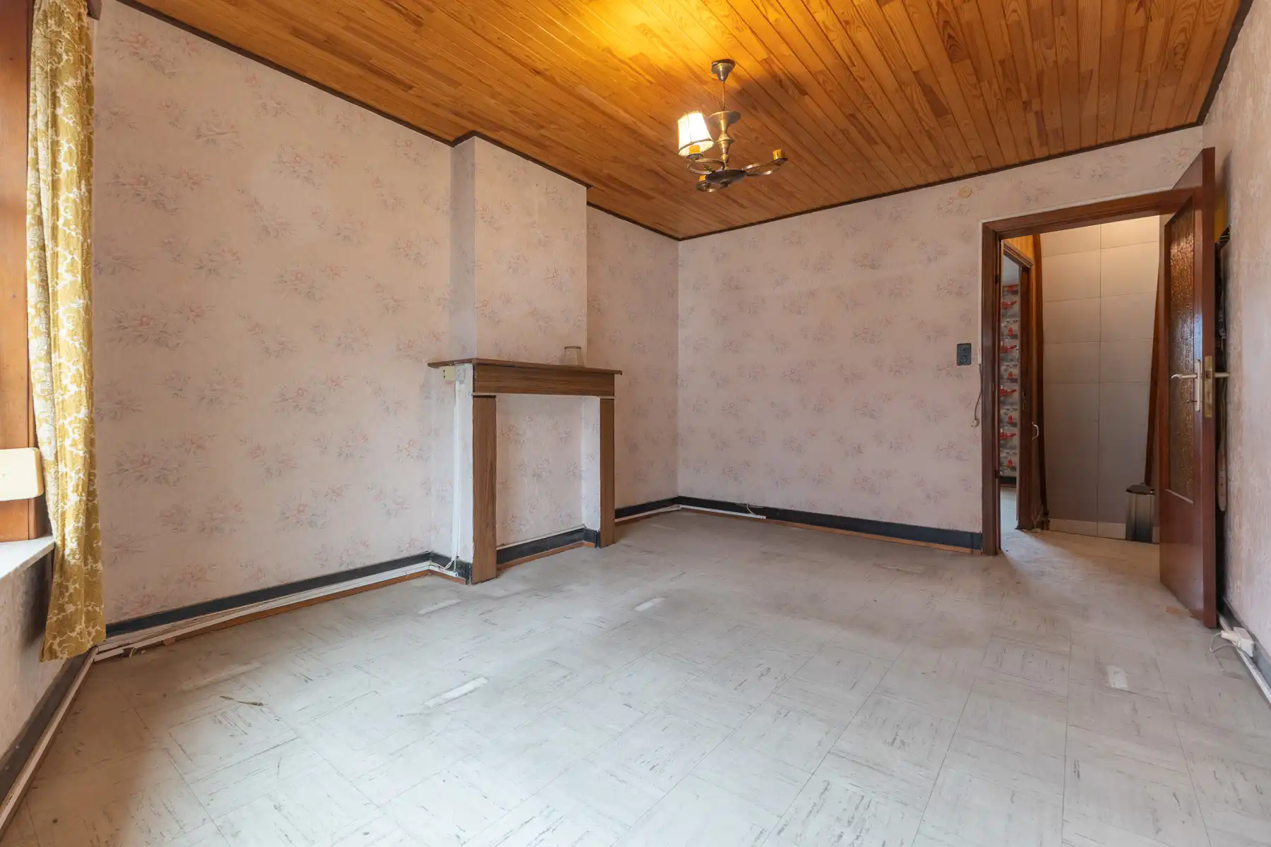 Te renoveren woning met 2 slaapkamers en inrichtbare zolder foto 9