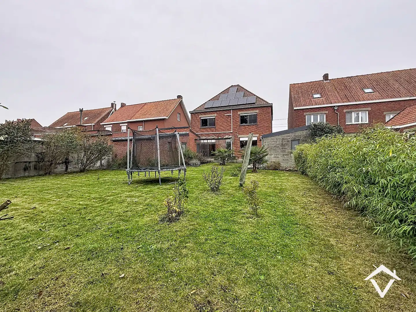 Instapklare woning met 3 slaapkamers, grote tuin en garage te Staden foto 14