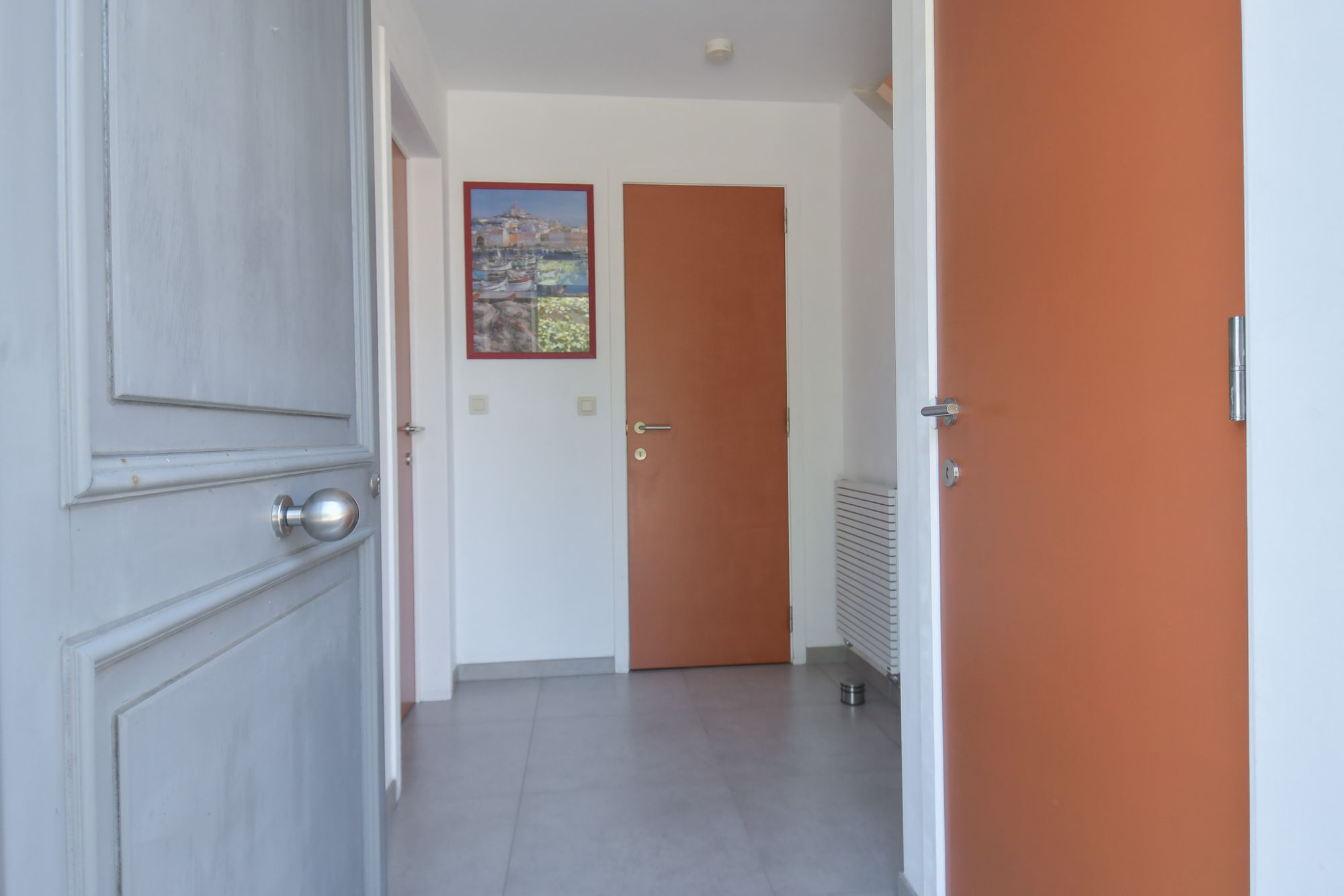 Recente woning gelegen in een gezellige rustige straat vlakbij het kanaal foto 14