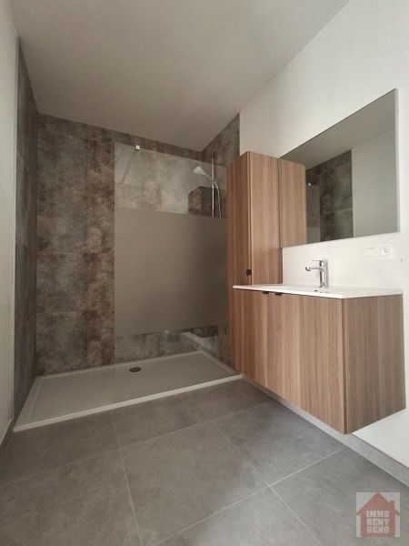 Appartement op topligging met groot terras en parking foto 15