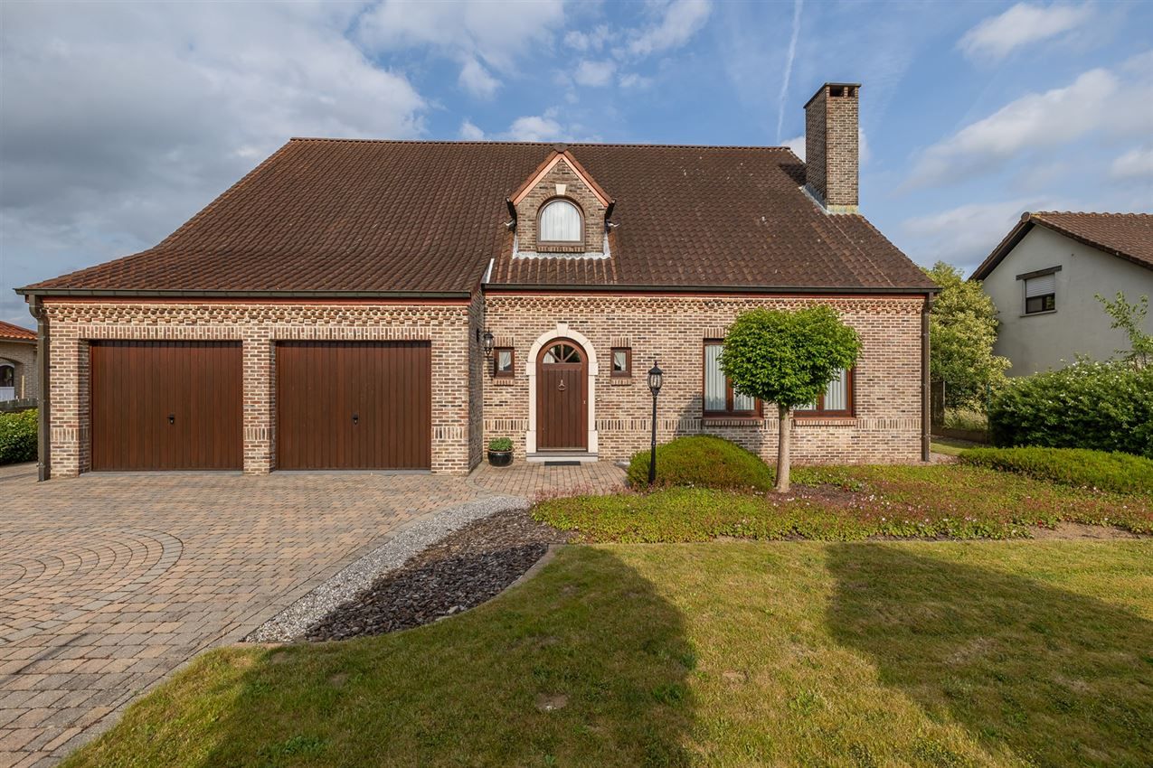 Landelijk villa in Scherpenheuvel-Zichem, 5 slpks, garages, omringd door agrarisch gebied. EPC C. foto 40