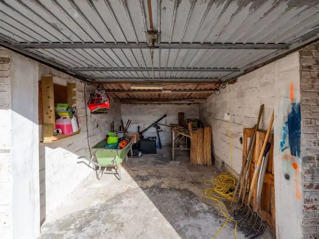 Verzorgde vrijstaande woning, grotendeels gerenoveerd foto 8
